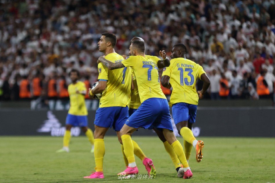 顶级足球不 顶级足球不