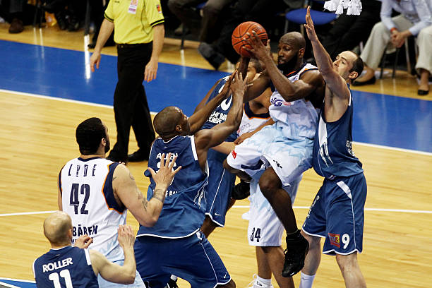 意图说服其 意图说服其