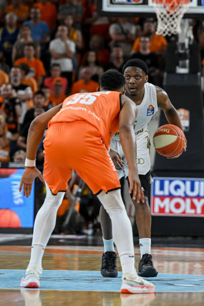 致防线裸奔 致防线裸奔